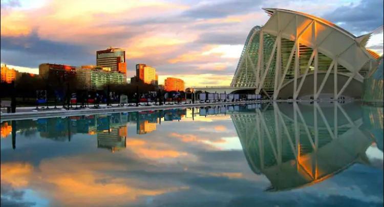 Lovely Apartment Near Beach & Science City فالنسيا المظهر الخارجي الصورة